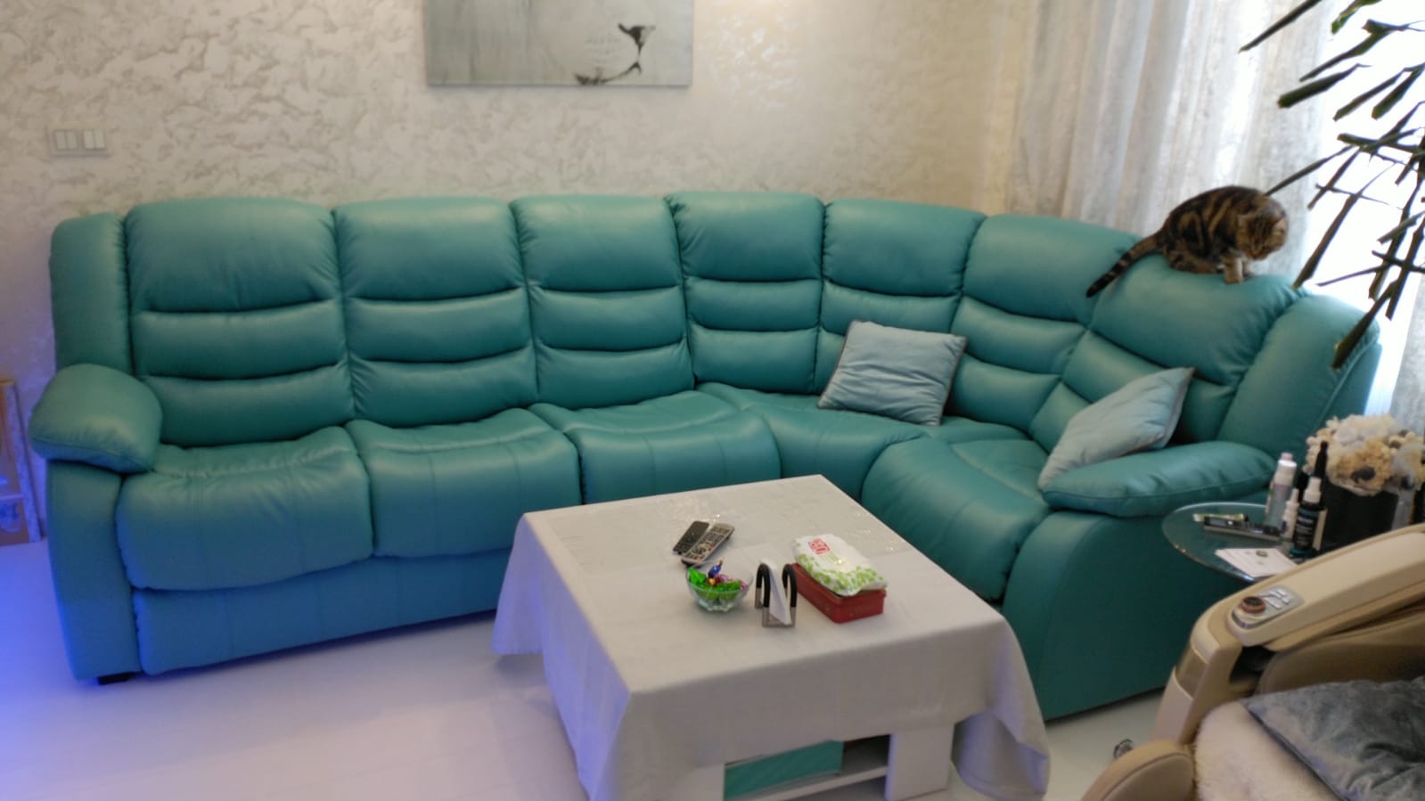 Перетяжка дивана на дому. Североморск