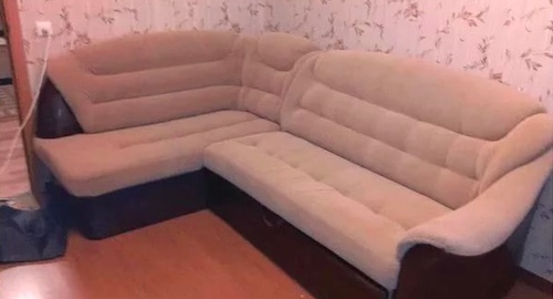 Перетяжка углового дивана. Североморск